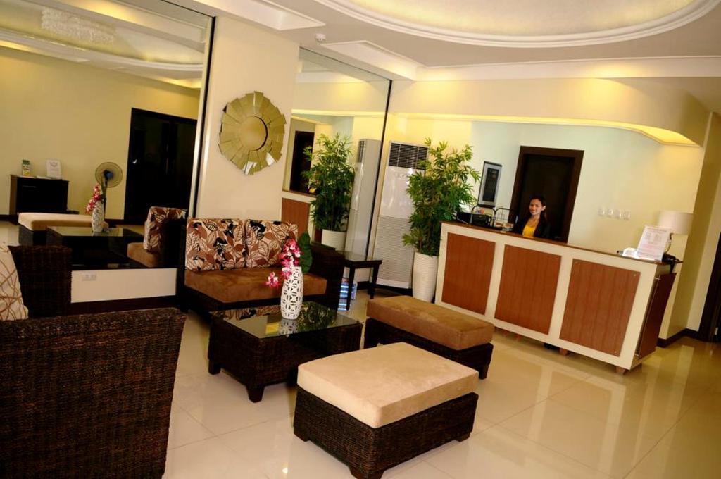Orchard Hotel Davao Exterior photo